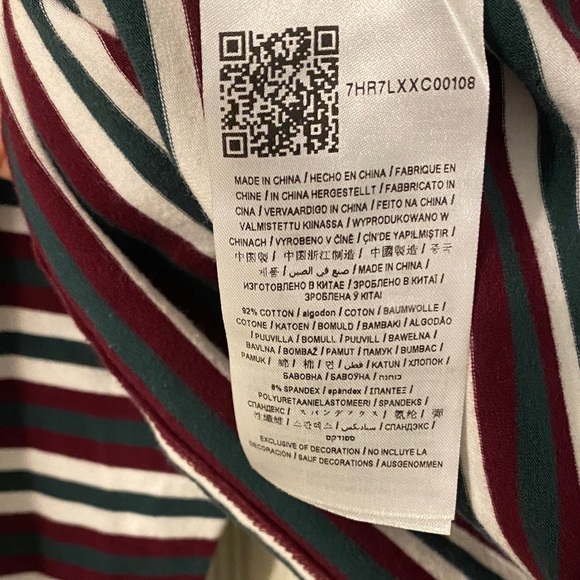 Vintage Y2K Guess Burgundy and White Striped Crop Top - Picture 6 of 8